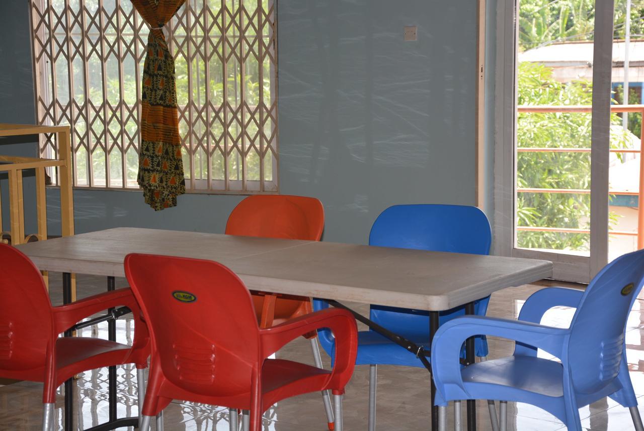 The Accra Backpackers Hostel Buitenkant foto
