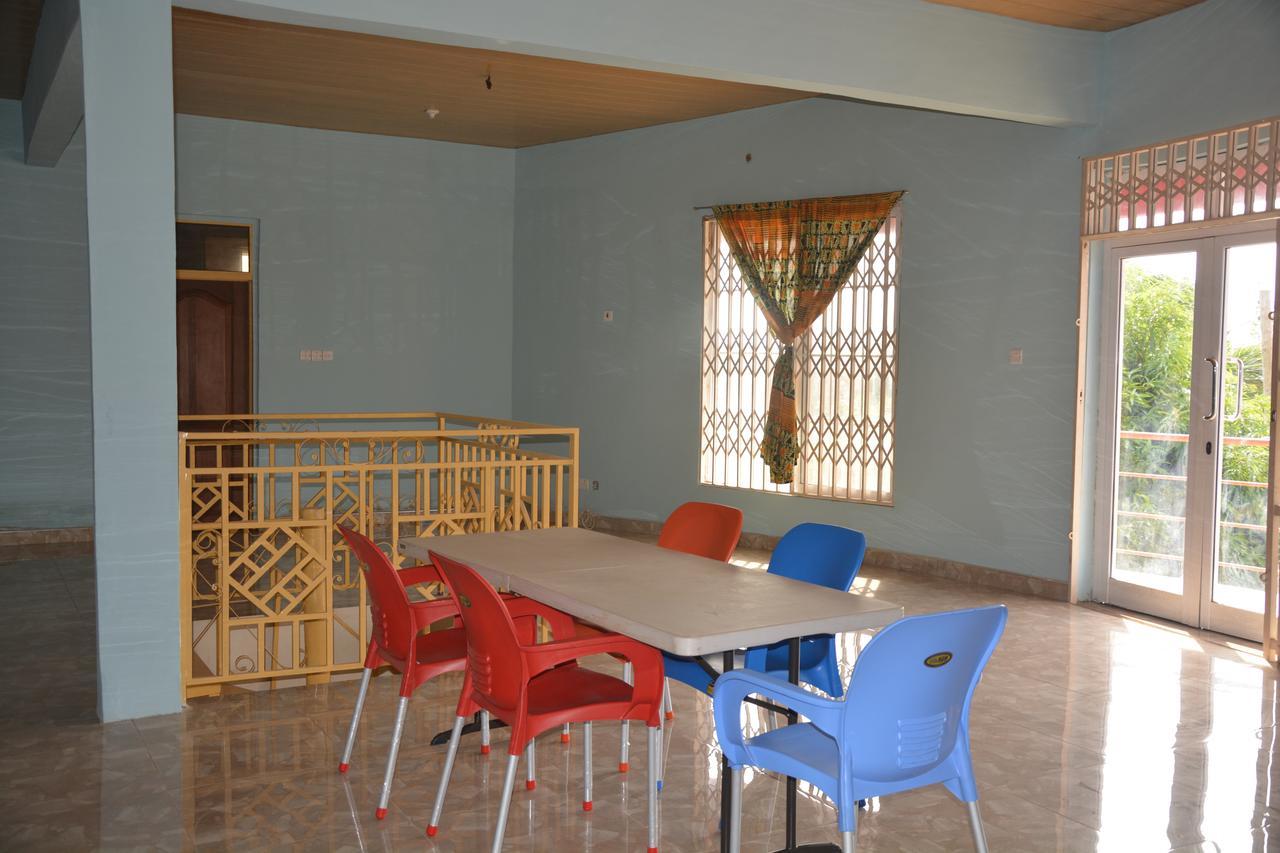 The Accra Backpackers Hostel Buitenkant foto