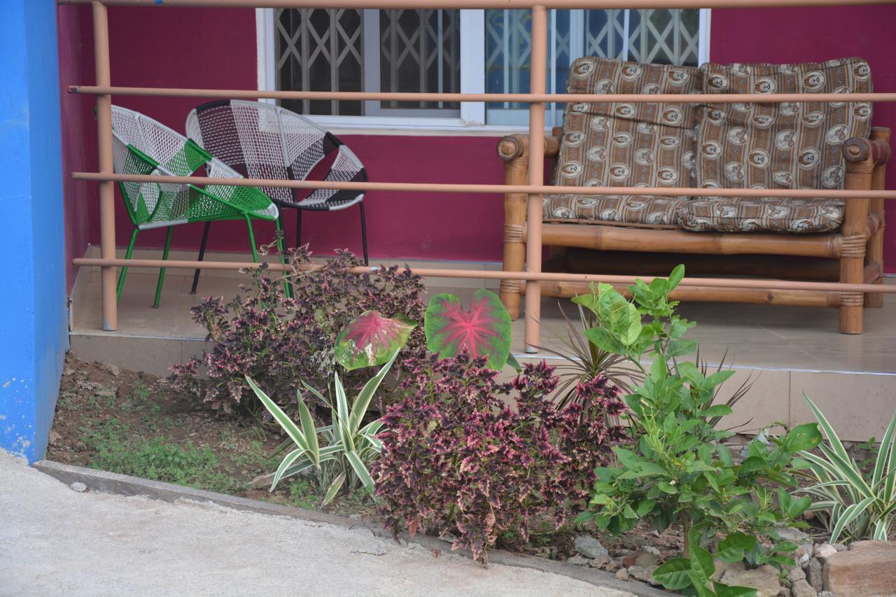 The Accra Backpackers Hostel Buitenkant foto
