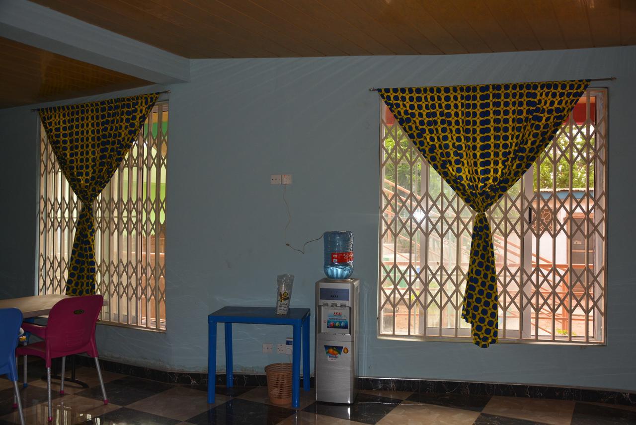 The Accra Backpackers Hostel Buitenkant foto